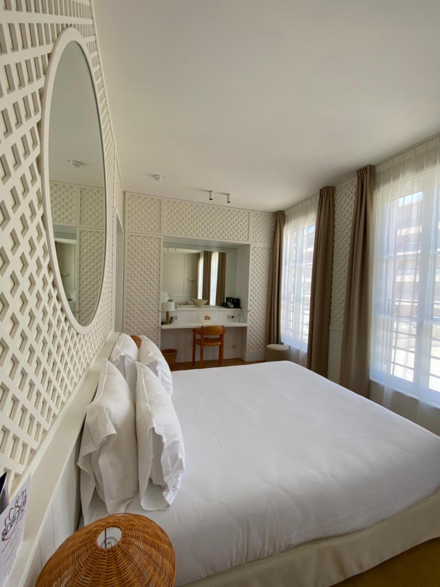 Lilou Hotel Hyeres Luaran gambar