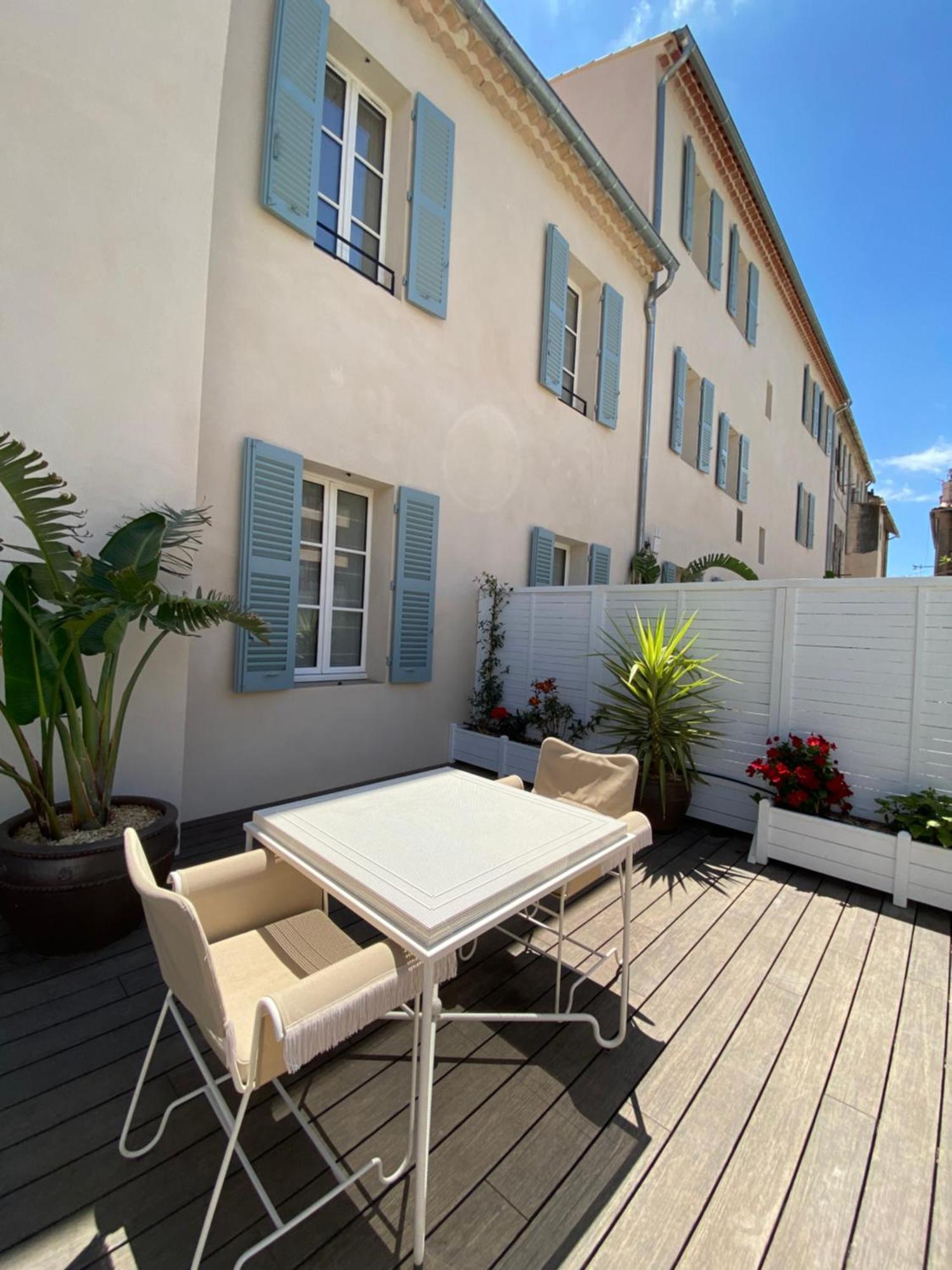Lilou Hotel Hyeres Luaran gambar